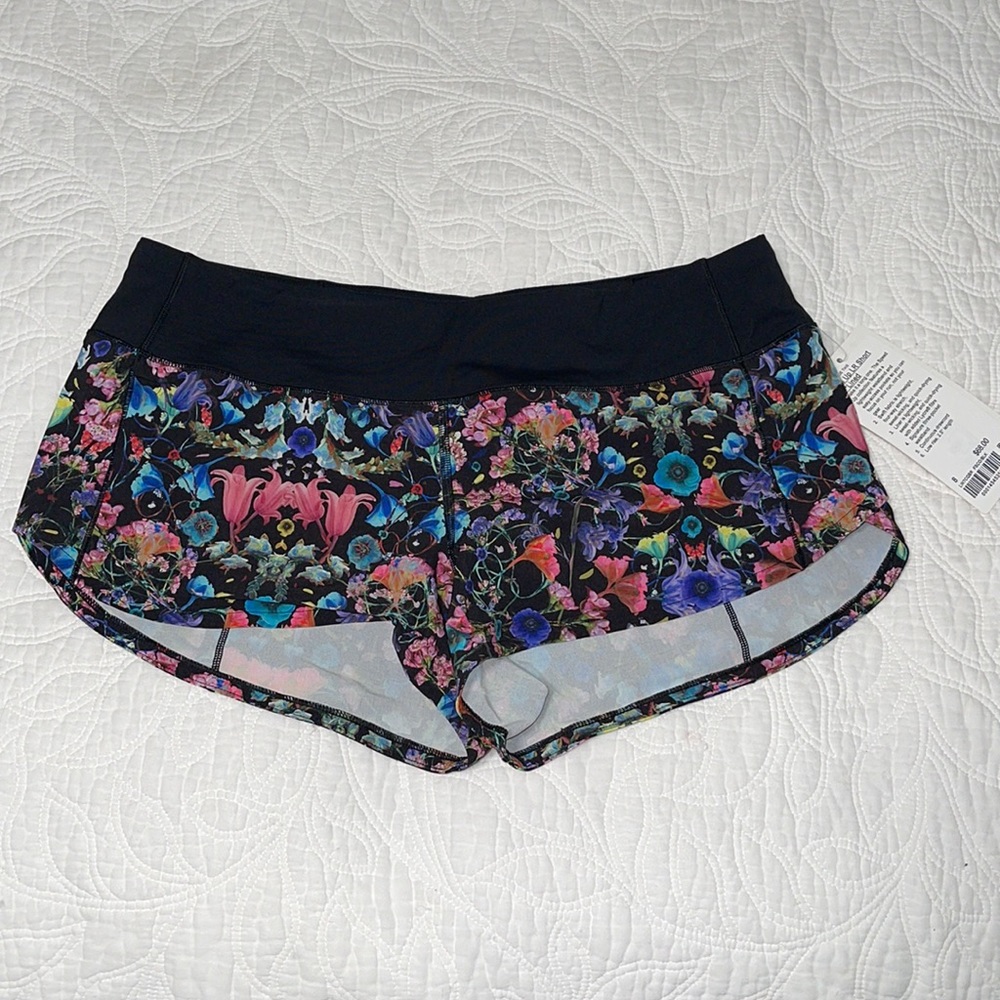 Lululemon Speed Up Low Rise Lined Short, 2.5” inseam, NWT